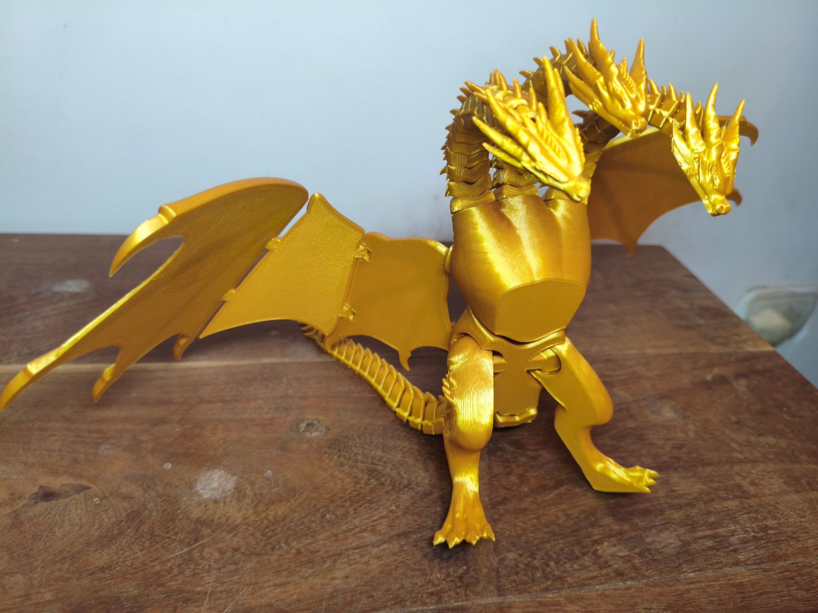 Ghidora - Muñeco articulado - Monsterverse